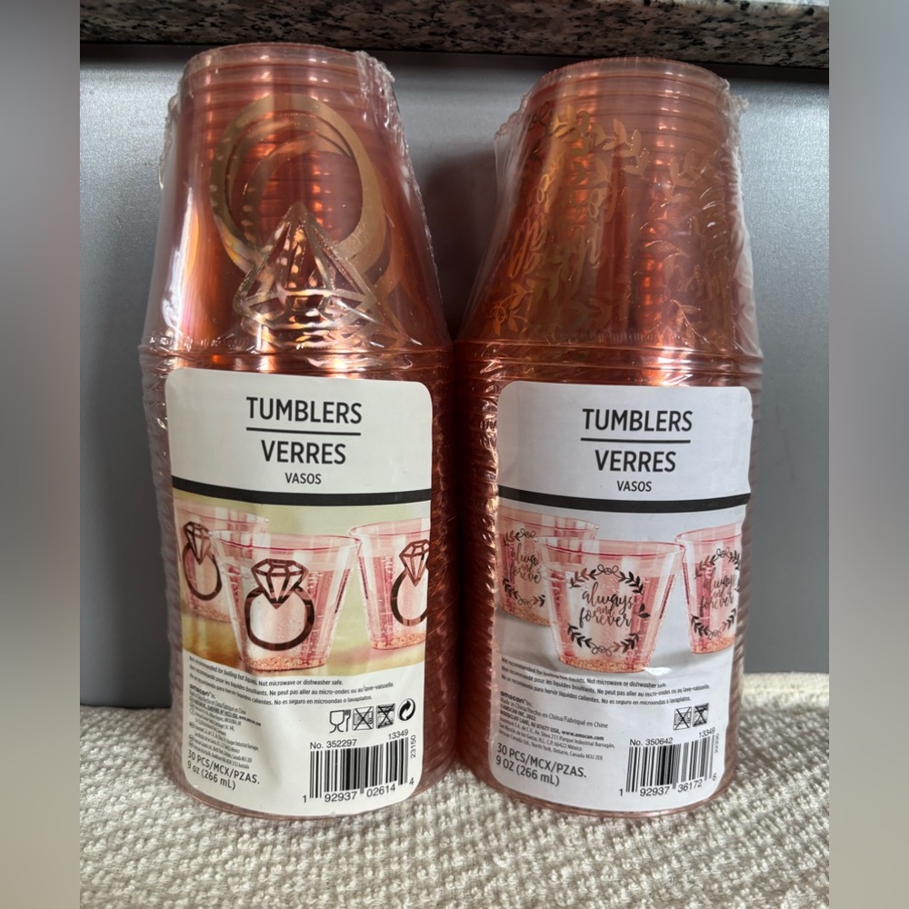 🆕 Rose Gold Plastic Tumblers, 2 Designs (60 cups)